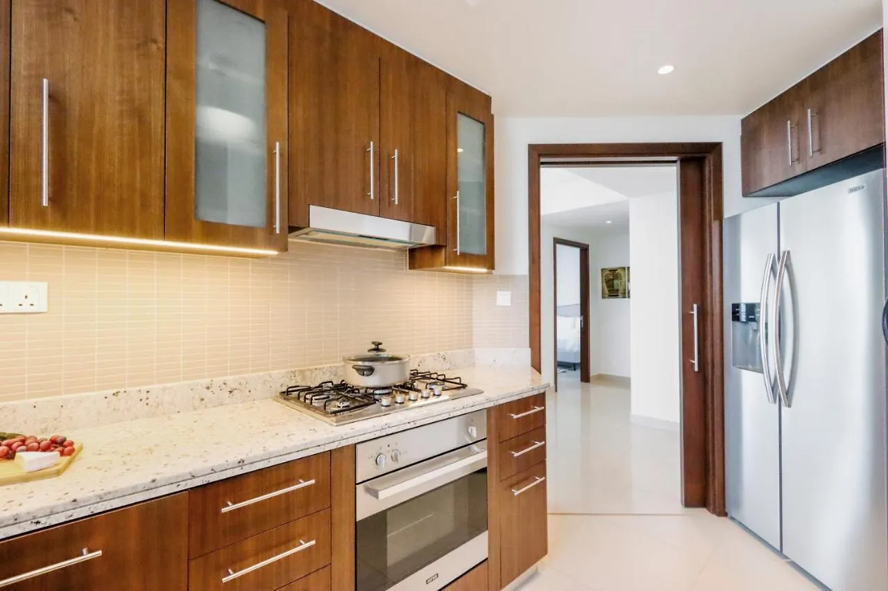 Апартаменты Livbnb - 2Br Burj View In Boulevard Point Дубай ОАЭ